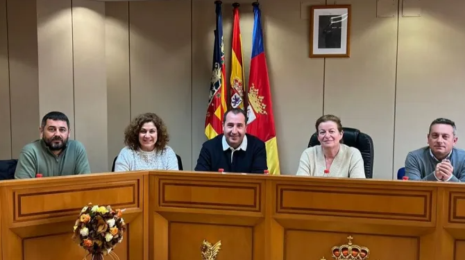 Cox, Callosa de Segura, Albatera, Granja de Rocamora y San Isidro se unen para pedir una mejora del transporte público al Hospital Vega Baja